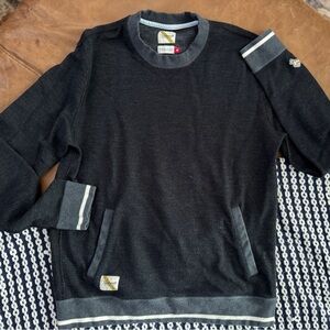 Tracksmith crew neck sweatshirt size M